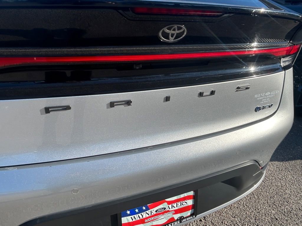 Used 2024 Toyota Prius LE image 20