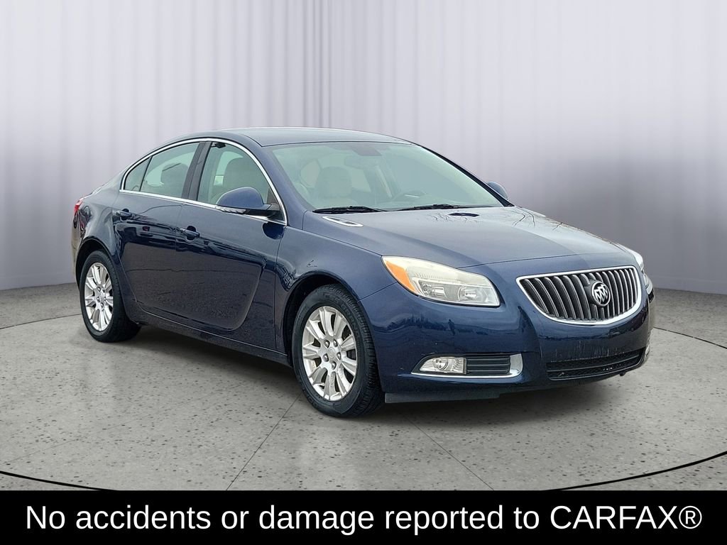 Used 2012 Buick Regal Leather image 2