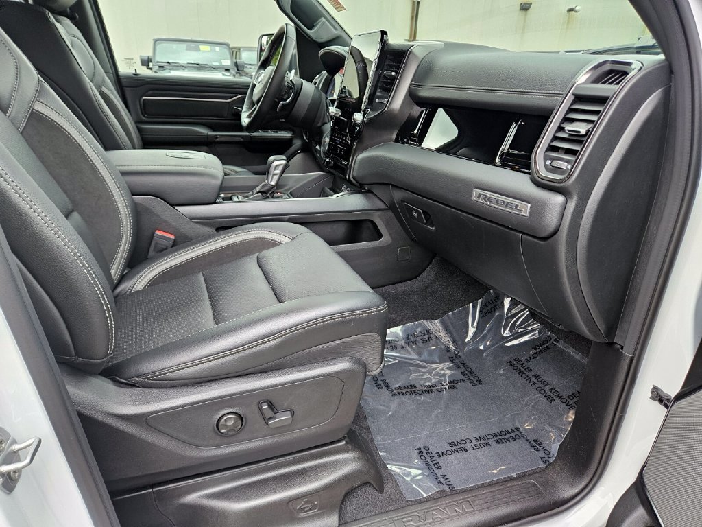 Used 2026 RAM 1500 Rebel w/ G/T Package AWD/4WD image 11