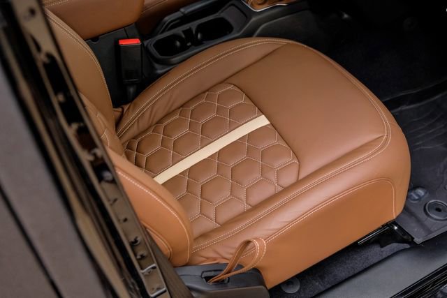 Used 2025 Jeep Gladiator Rubicon w/ Safety Group AWD/4WD image 90