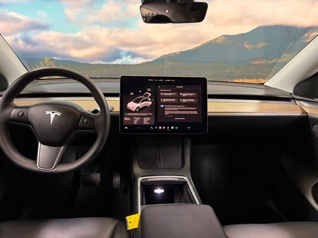 Used 2023 Tesla Model Y Long Range AWD/4WD image 40