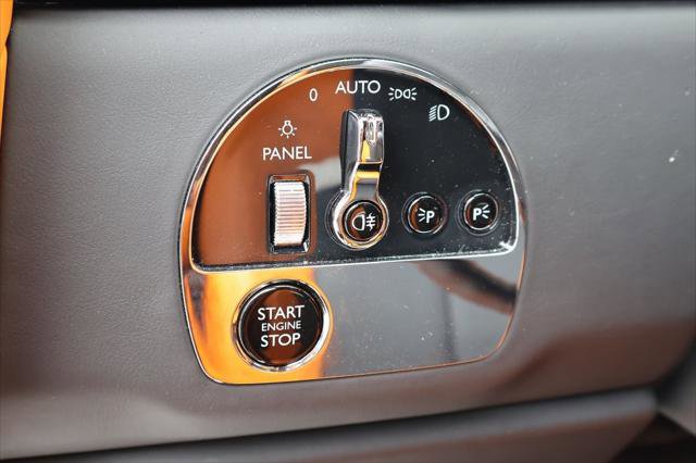 Certified 2025 Rolls-Royce Cullinan image 30