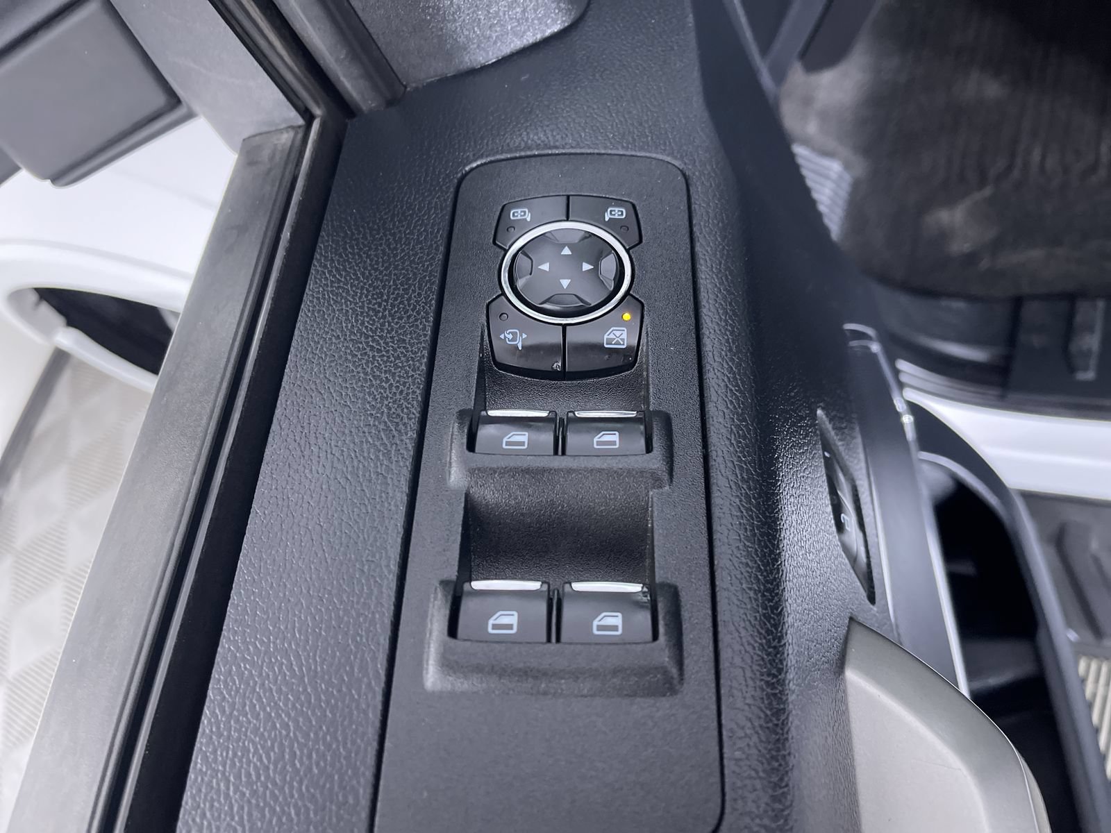 Used 2020 Ford F150 Lariat w/ Equipment Group 502A Luxury AWD/4WD image 14