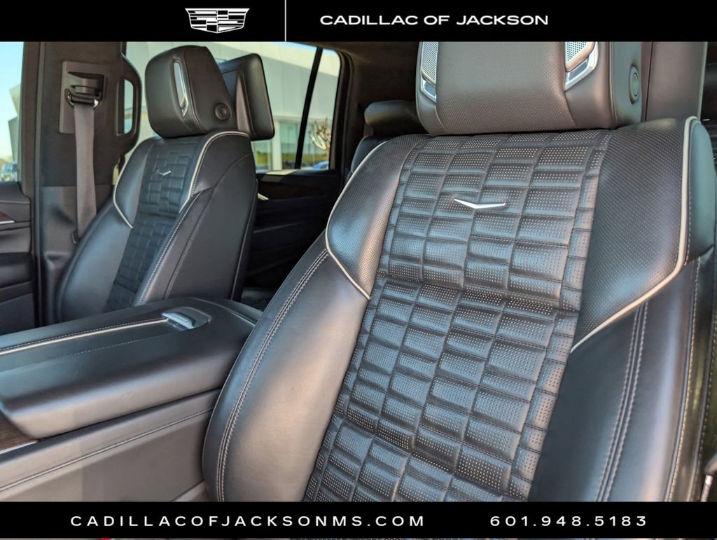 Used 2022 Cadillac Escalade ESV Premium Luxury Platinum w/ Heavy-Duty Trailer Package image 20