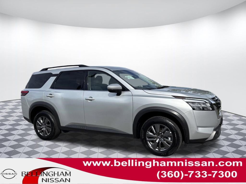Used 2025 Nissan Pathfinder SV AWD/4WD image 1