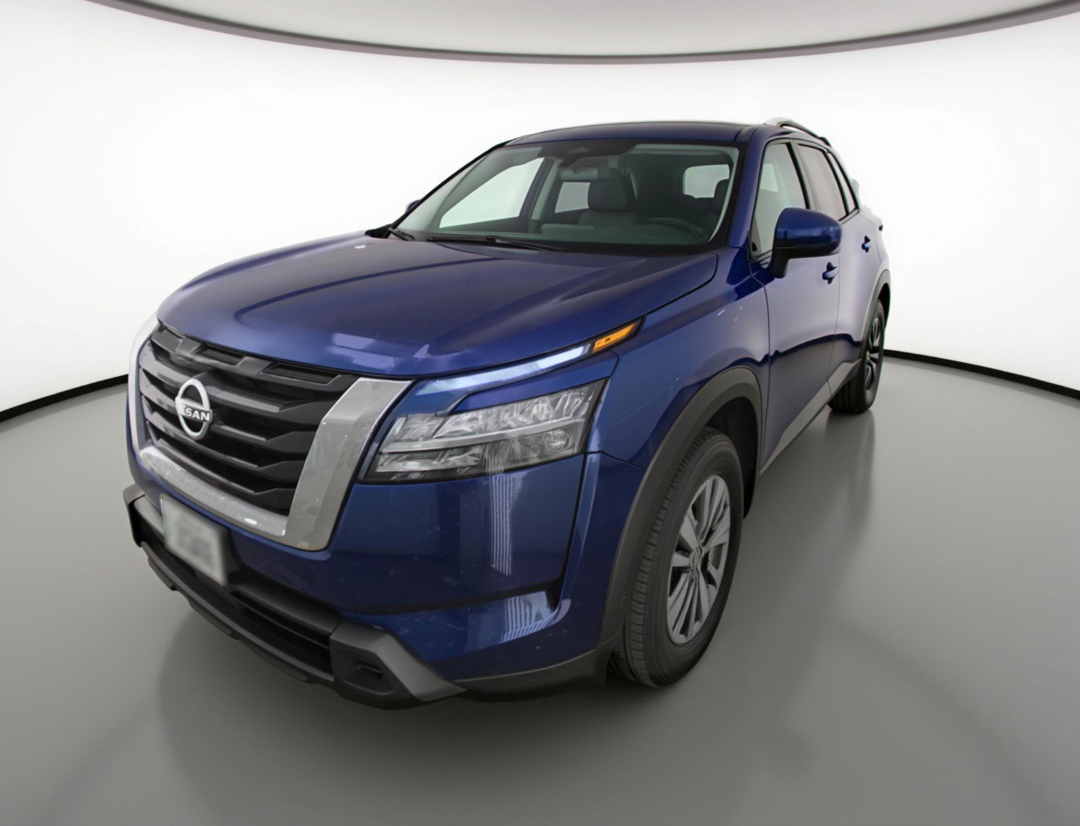 Used 2025 Nissan Pathfinder SV AWD/4WD image 3