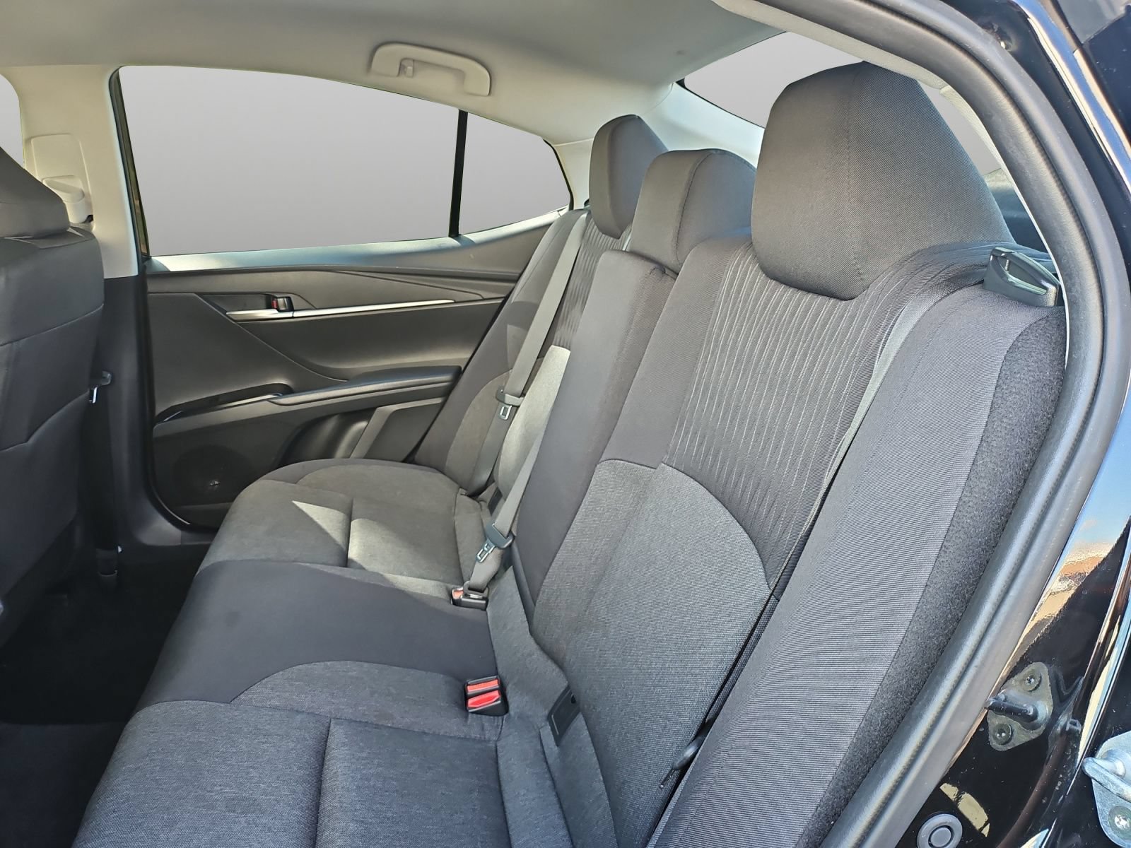 Used 2025 Toyota Camry LE FWD image 42