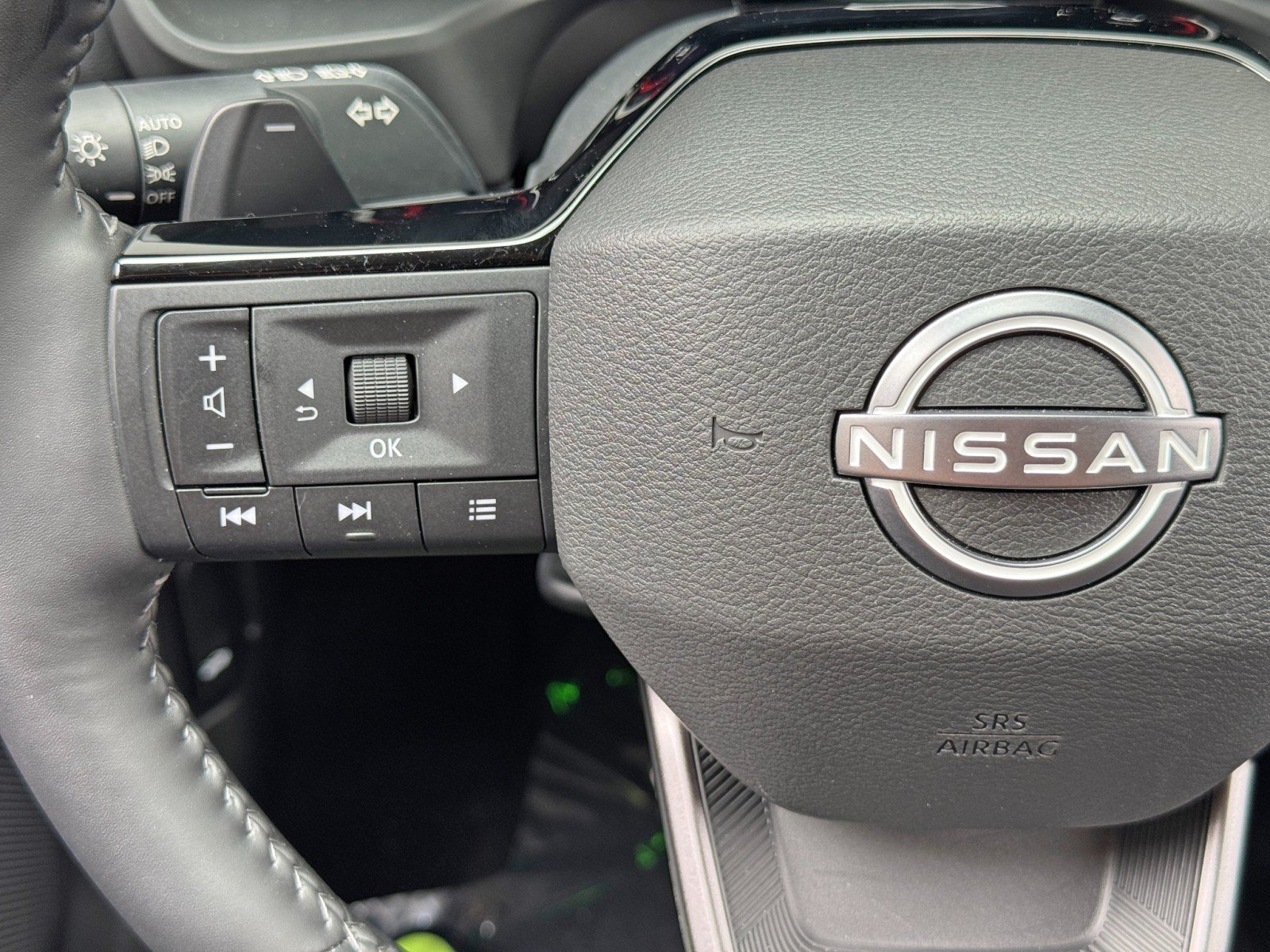 Used 2025 Nissan Rogue Platinum w/ Tech Package AWD/4WD image 21