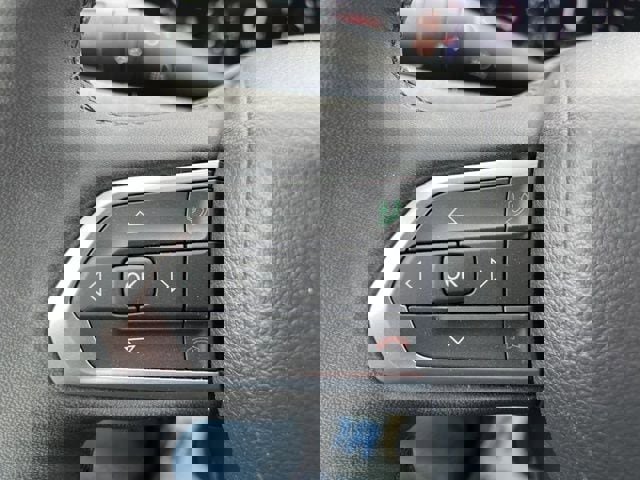 Used 2023 Jeep Compass Latitude image 20