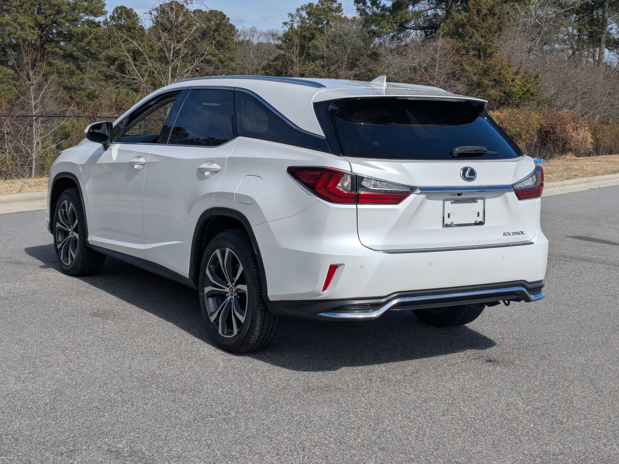 Used 2018 Lexus RX 350L FWD w/ Premium Package image 8