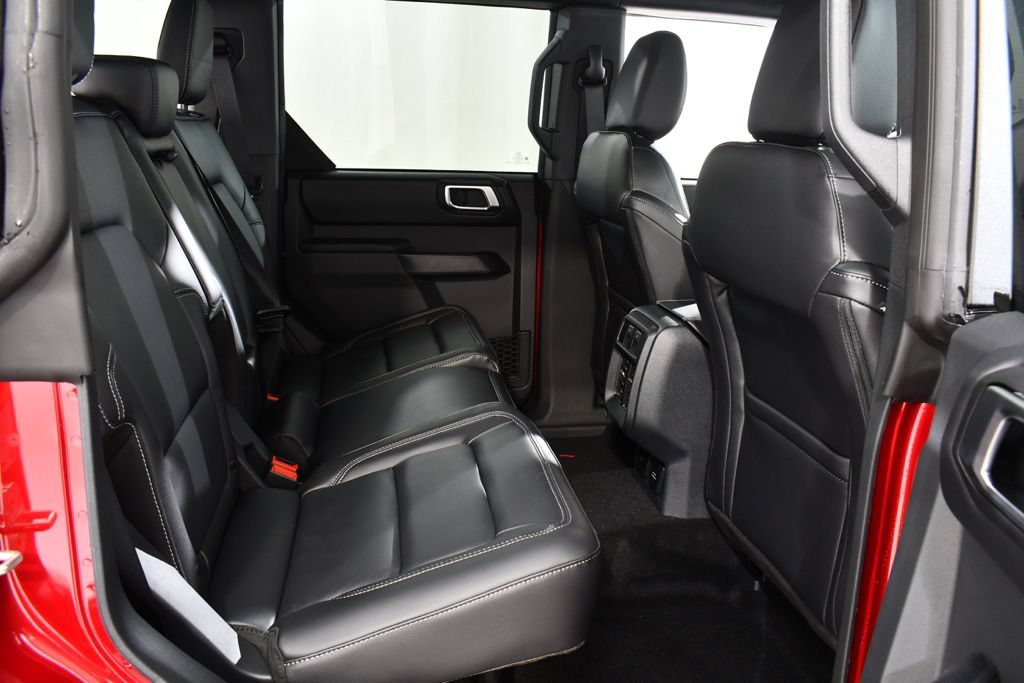 New 2026 Ford Bronco Outer Banks AWD/4WD image 19