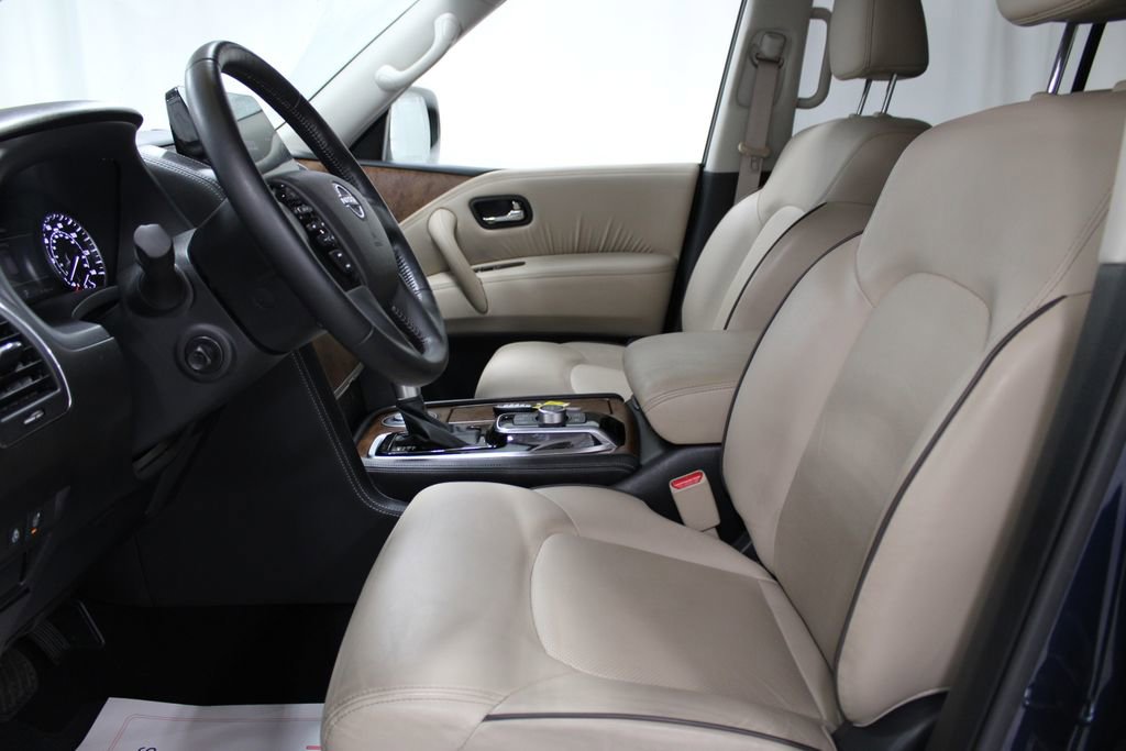 Used 2024 Nissan Armada SL w/ Captain's Chairs Package image 17