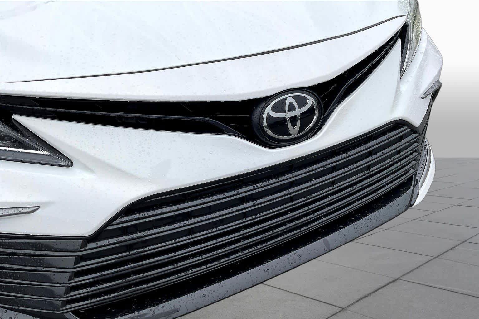 Used 2024 Toyota Camry LE w/ Convenience Package FWD image 30