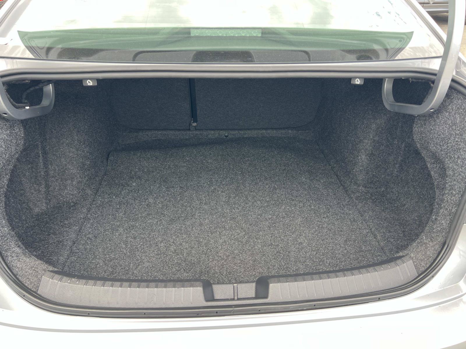 Certified 2024 Volkswagen Jetta SE FWD image 22