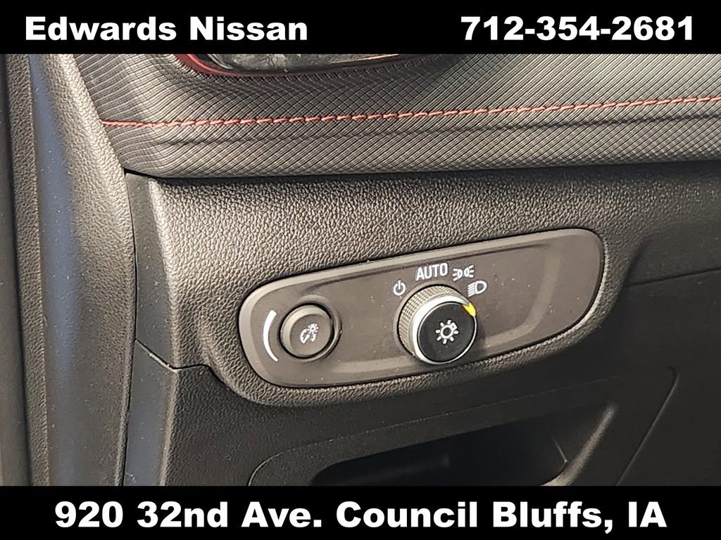 Used 2024 Chevrolet TrailBlazer RS w/ Driver Confidence Package image 27