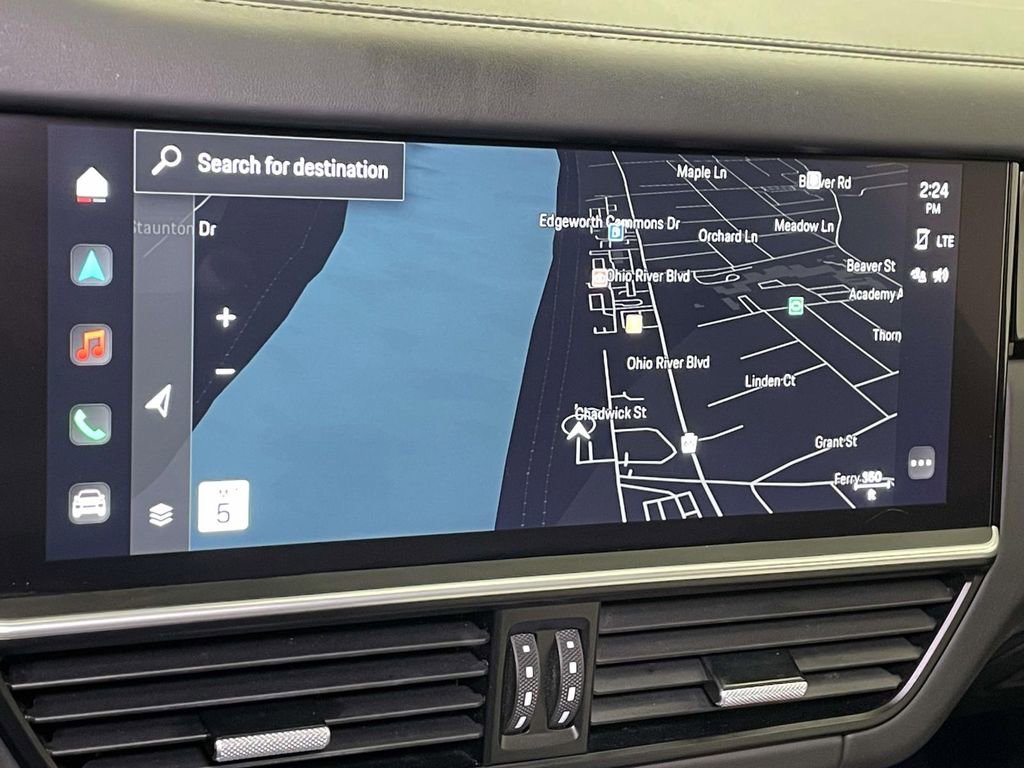 Certified 2023 Porsche Cayenne GTS AWD/4WD image 30