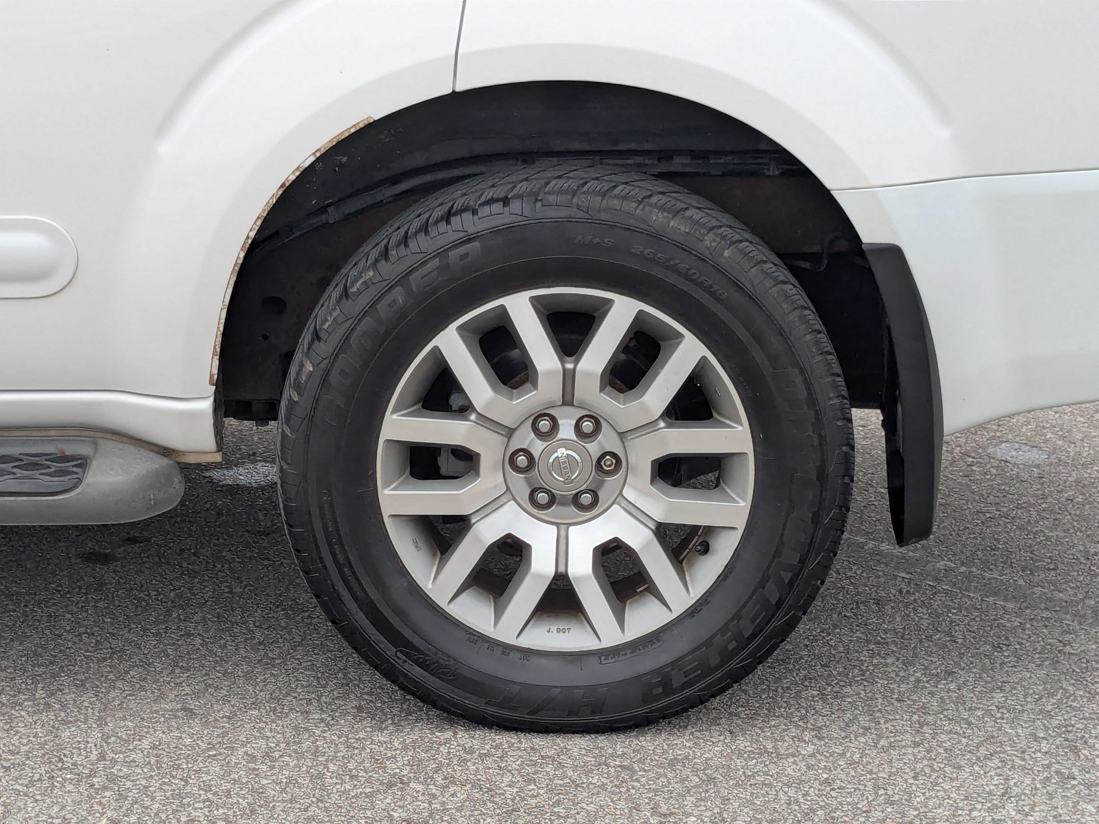 Used 2008 Nissan Pathfinder SE w/ Leather Pkg image 11