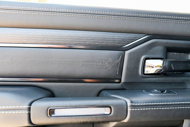 Used 2024 RAM 5500 4x4 Crew Cab image 32