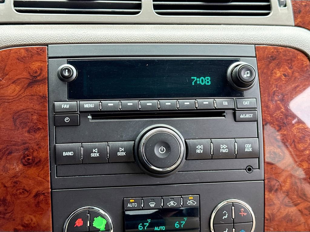 Used 2013 Chevrolet Silverado 1500 LTZ w/ LTZ White Diamond Edition image 10