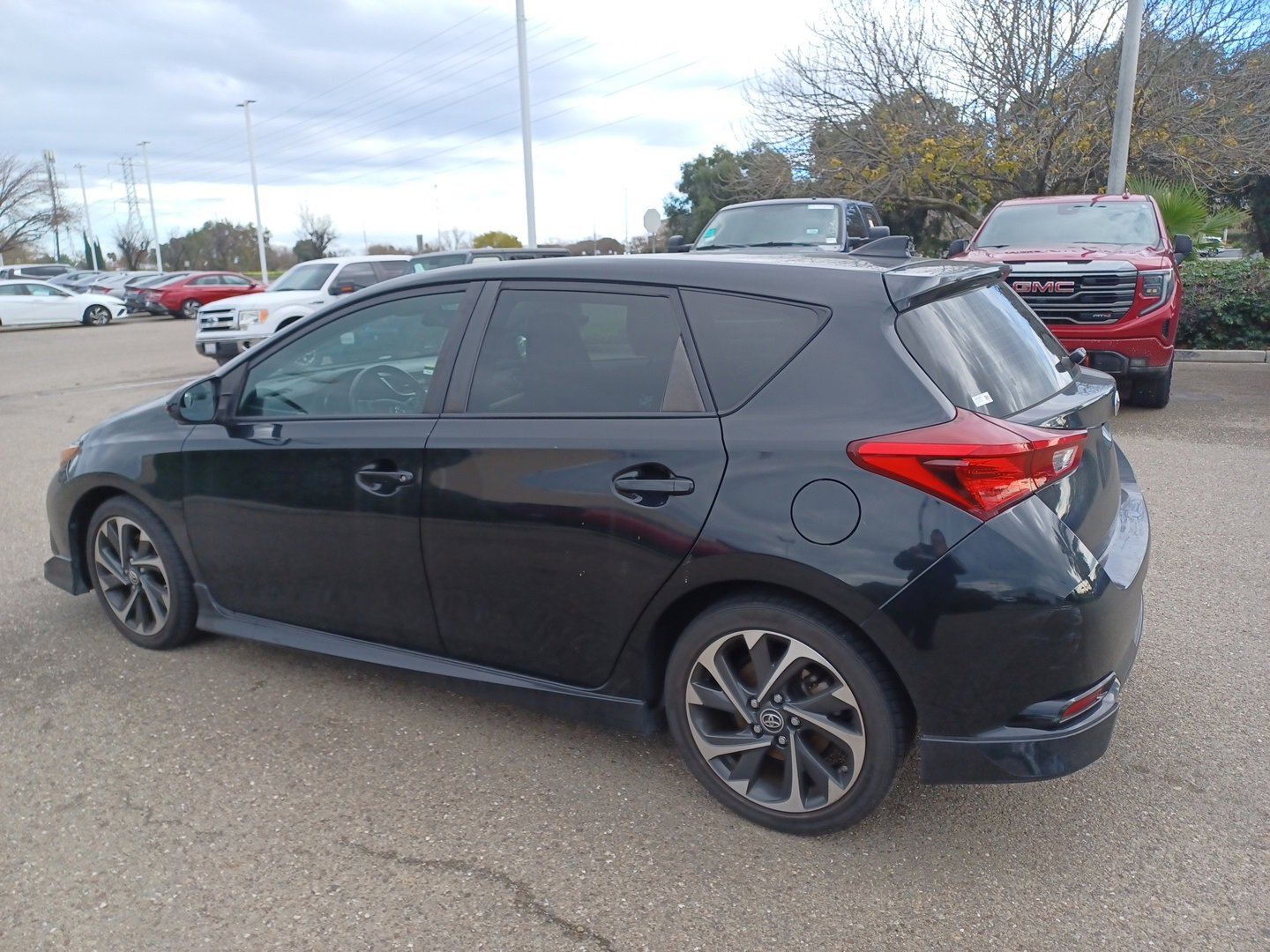 Used 2018 Toyota Corolla iM w/ All-Weather Mat Package image 5