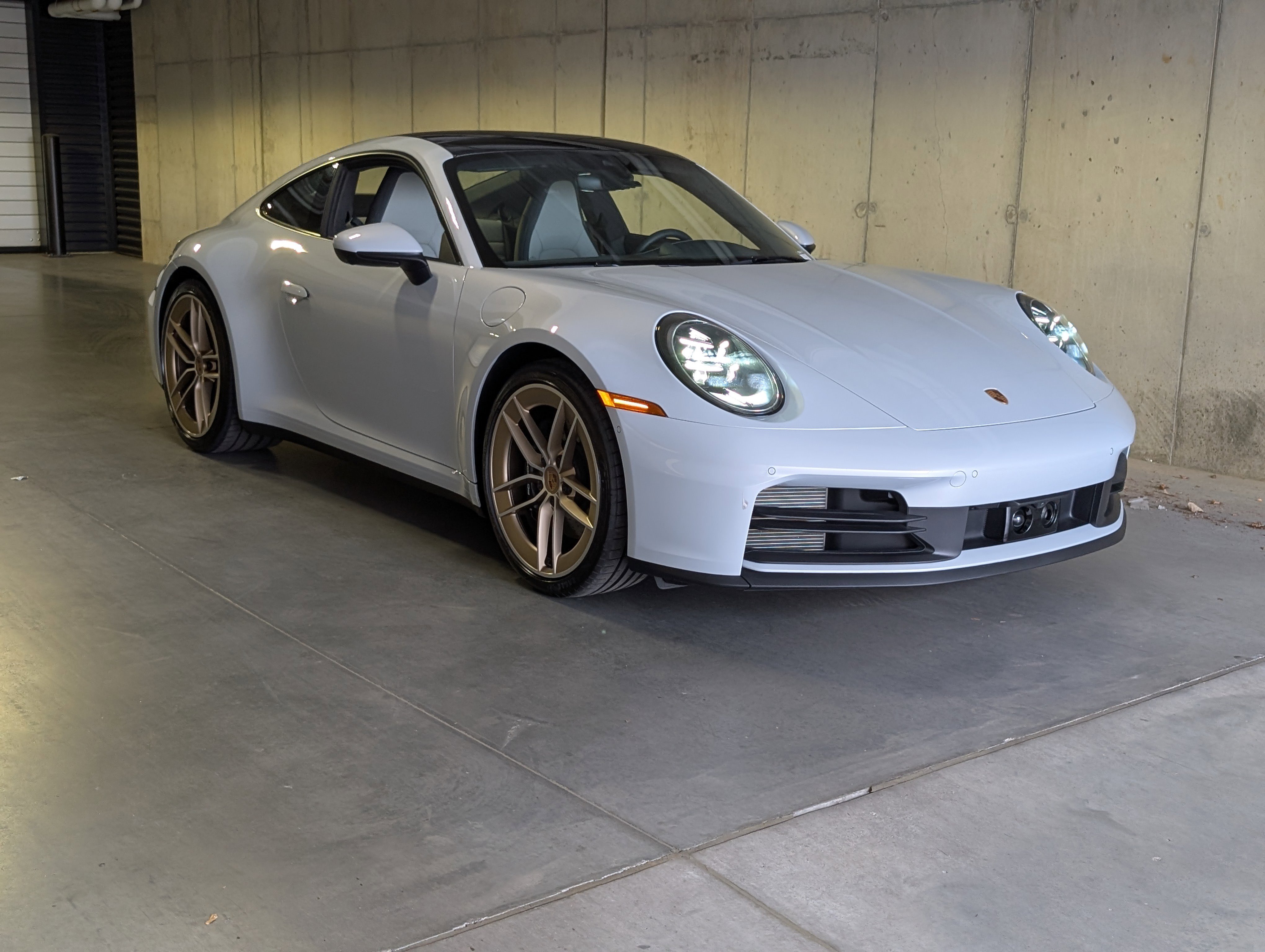 Certified 2025 Porsche 911 Carrera RWD image 10