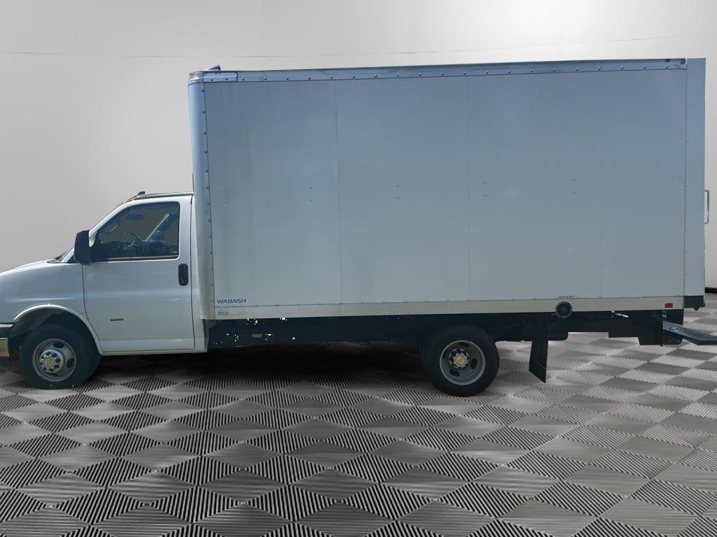 Used 2022 Chevrolet Express 3500 w/ Power Convenience Package image 4
