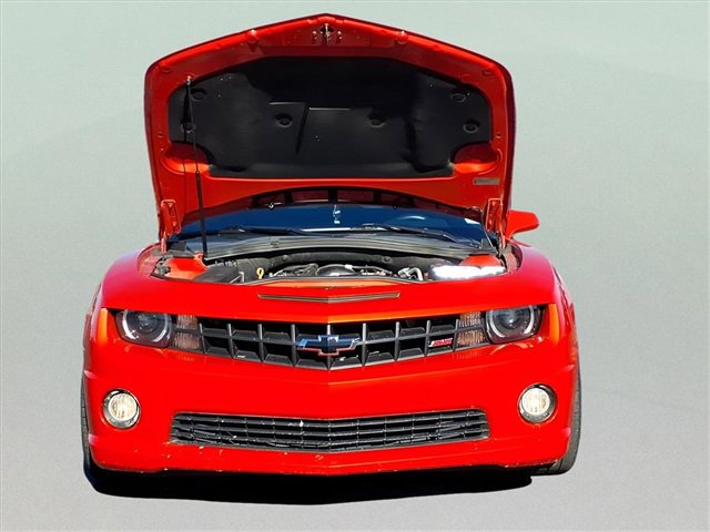 Used 2010 Chevrolet Camaro SS w/ RS Package image 24