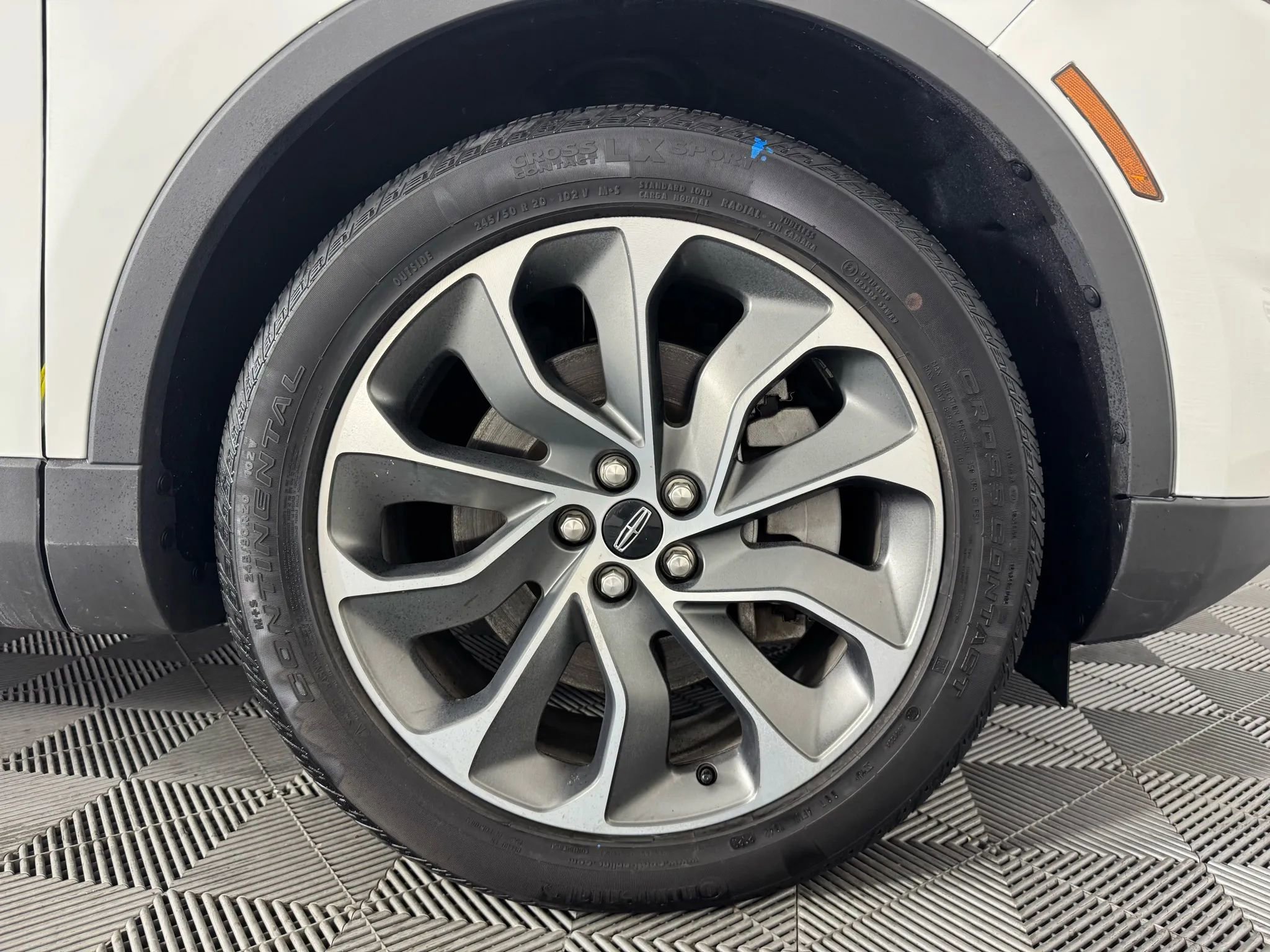 Used 2023 Lincoln Nautilus Reserve image 49