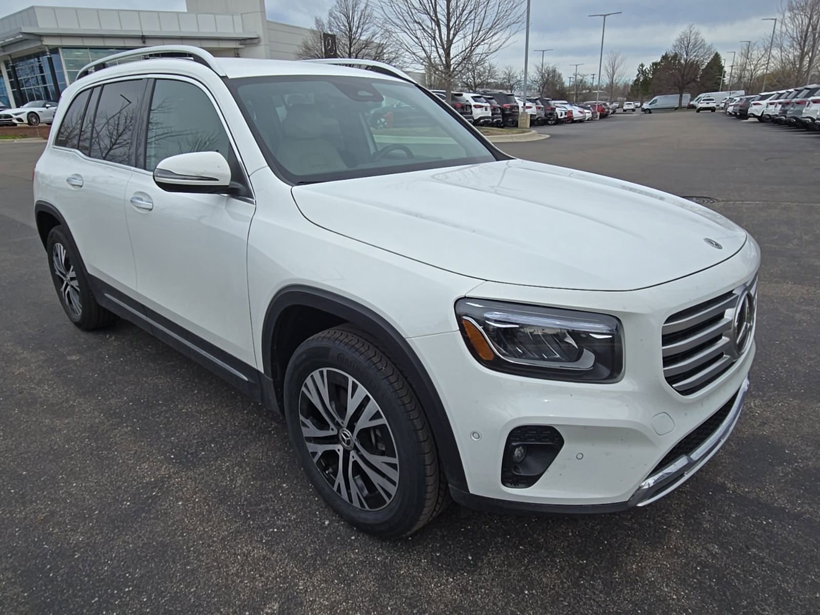 Certified 2025 Mercedes-Benz GLB 250 4MATIC image 7