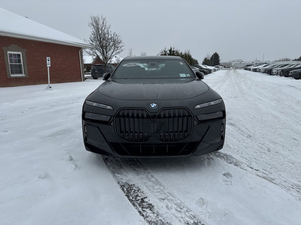 Used 2026 BMW i7 xDrive60 w/ Executive Package image 8