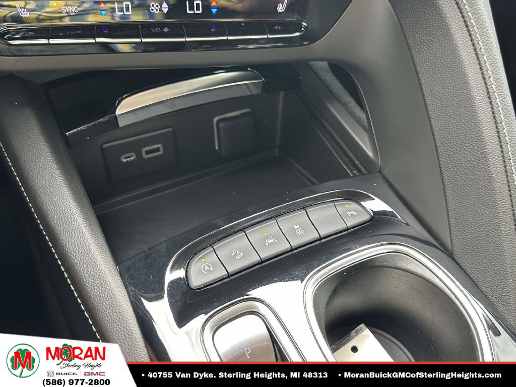 Certified 2023 Buick Envision Preferred w/ Sport Touring Package AWD/4WD image 29