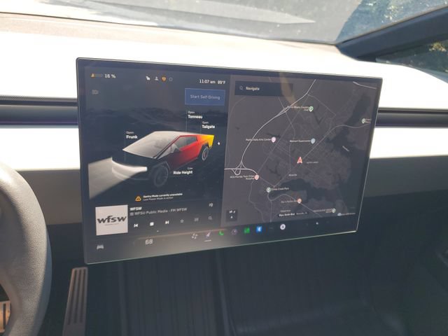Used 2025 Tesla Cybertruck AWD Crew Cab image 14