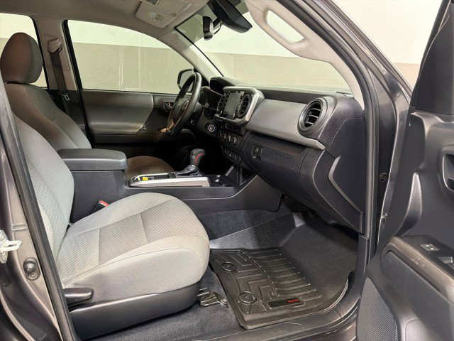 Used 2022 Toyota Tacoma SR5 w/ Technology Package image 52
