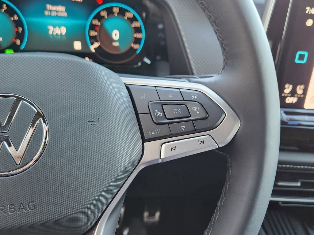 New 2026 Volkswagen Atlas Cross Sport SEL R-Line image 17