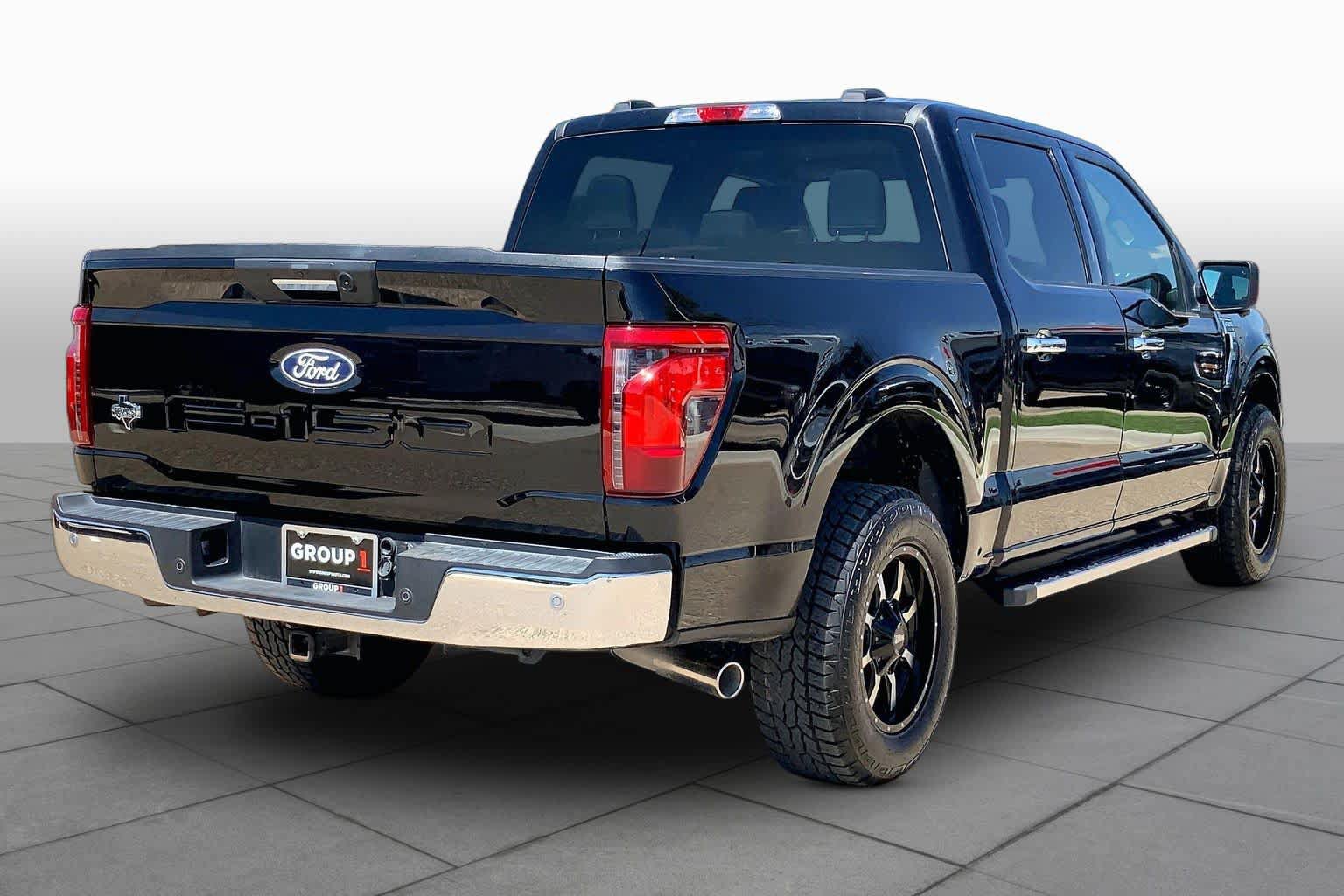Used 2024 Ford F150 XLT w/ Mobile Office Package RWD image 13