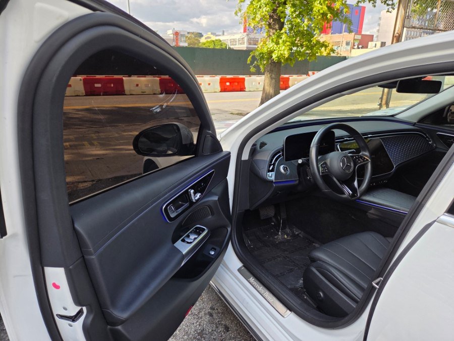 Used 2025 Mercedes-Benz E 350 4MATIC Sedan w/ Winter Package image 5