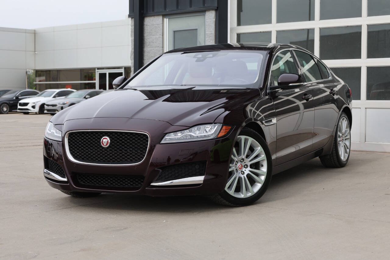 Used 2020 Jaguar XF Prestige AWD/4WD image 3