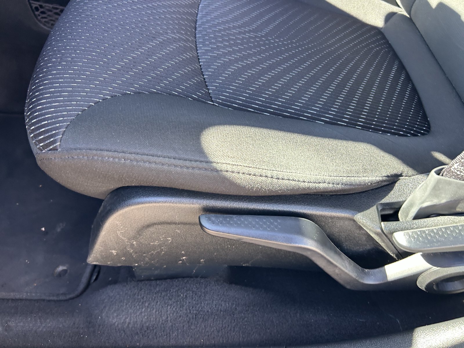 Used 2019 Dodge Journey SE FWD image 15