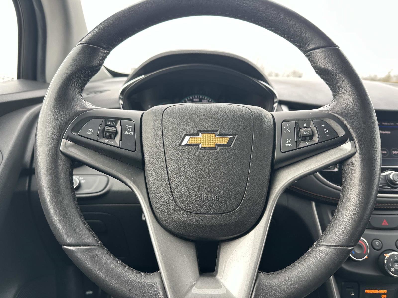 Certified 2022 Chevrolet Trax LT w/ LT Convenience Package image 19