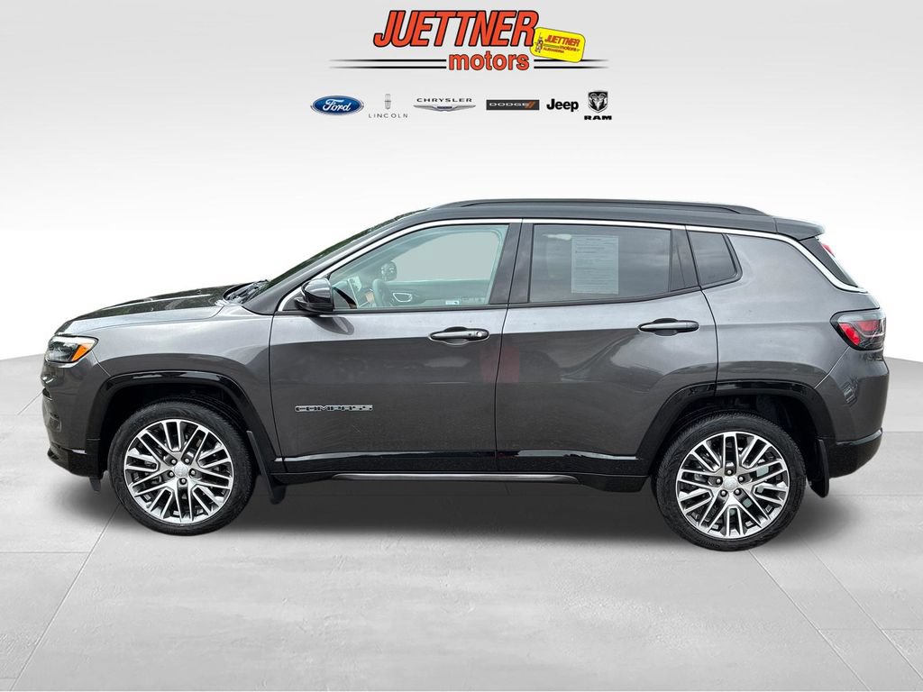 Used 2024 Jeep Compass Limited w/ Elite Group AWD/4WD image 2