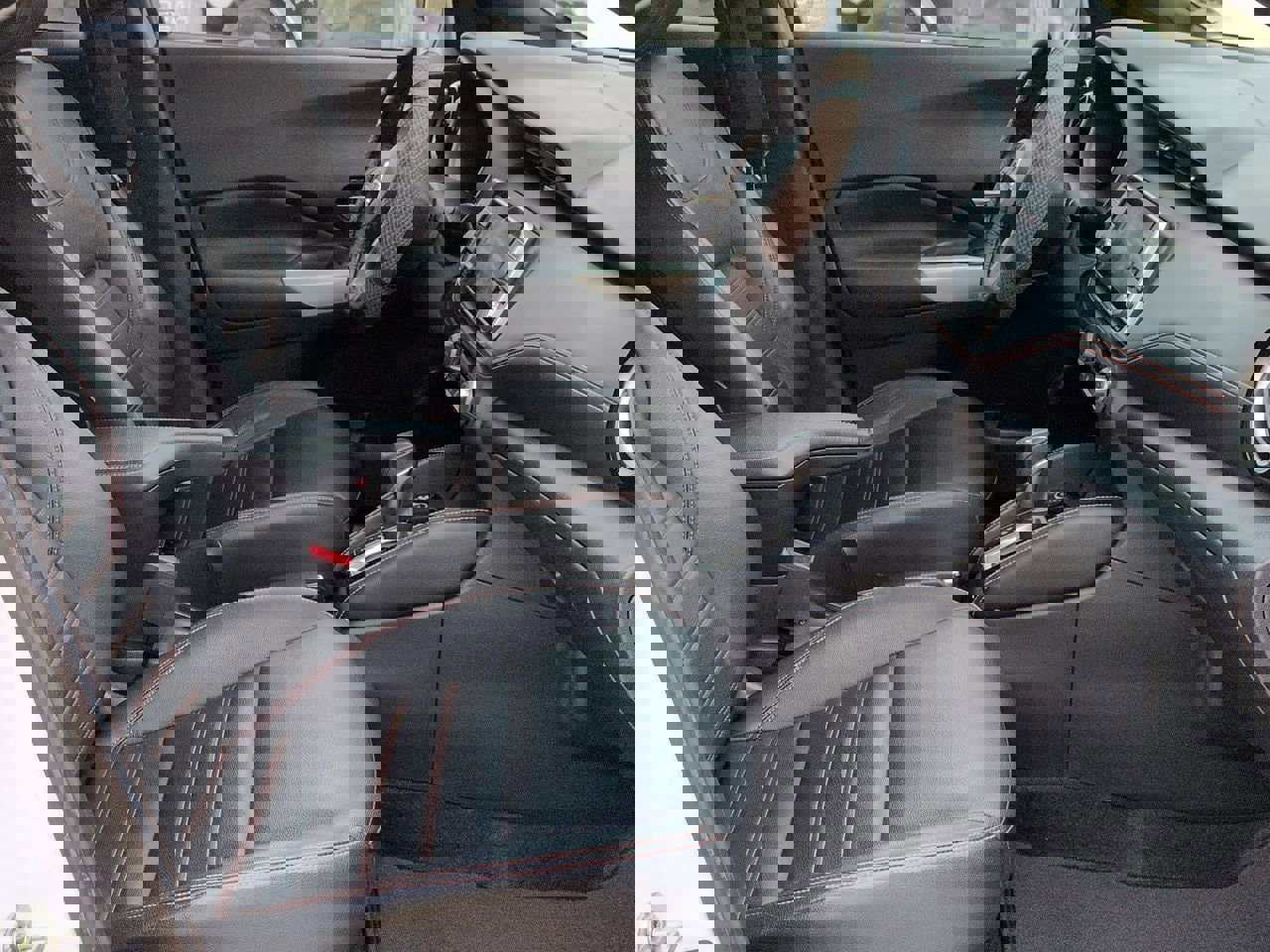 Used 2020 Nissan Kicks SR w/ SR Premium Package FWD image 25