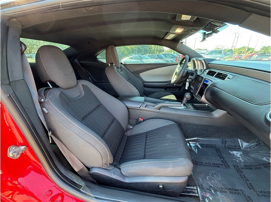 Used 2015 Chevrolet Camaro LS RWD image 30