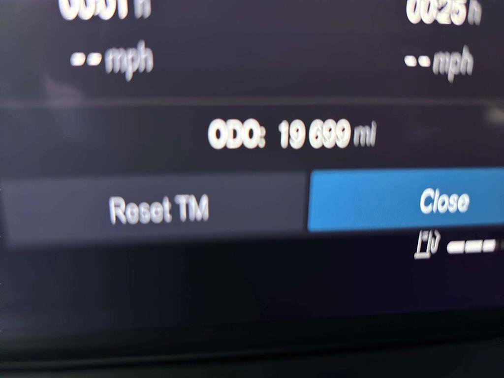Used 2023 Volvo XC90 B6 Plus image 18