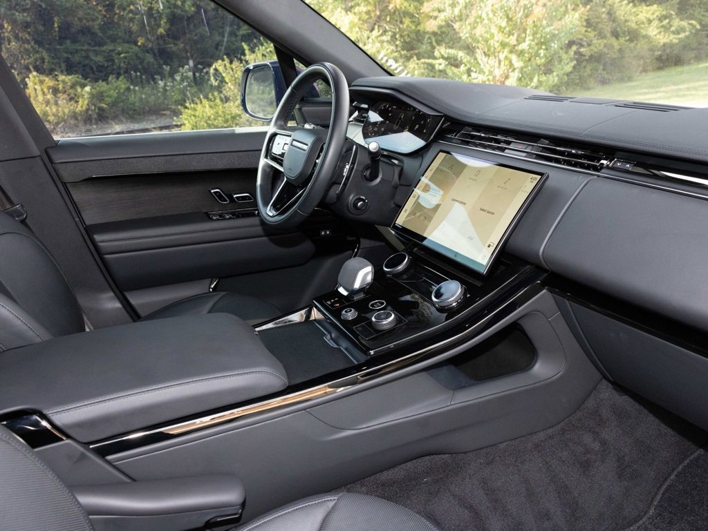 Used 2023 Land Rover Range Rover Sport SE Dynamic image 49
