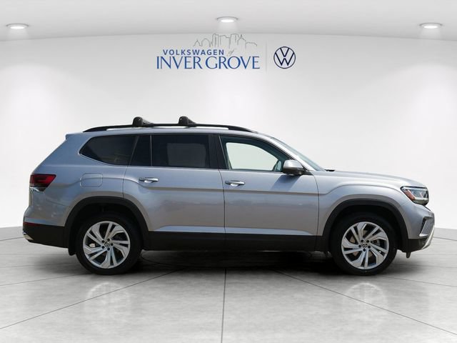 Certified 2022 Volkswagen Atlas SE w/ Panoramic Sunroof Package AWD/4WD image 8