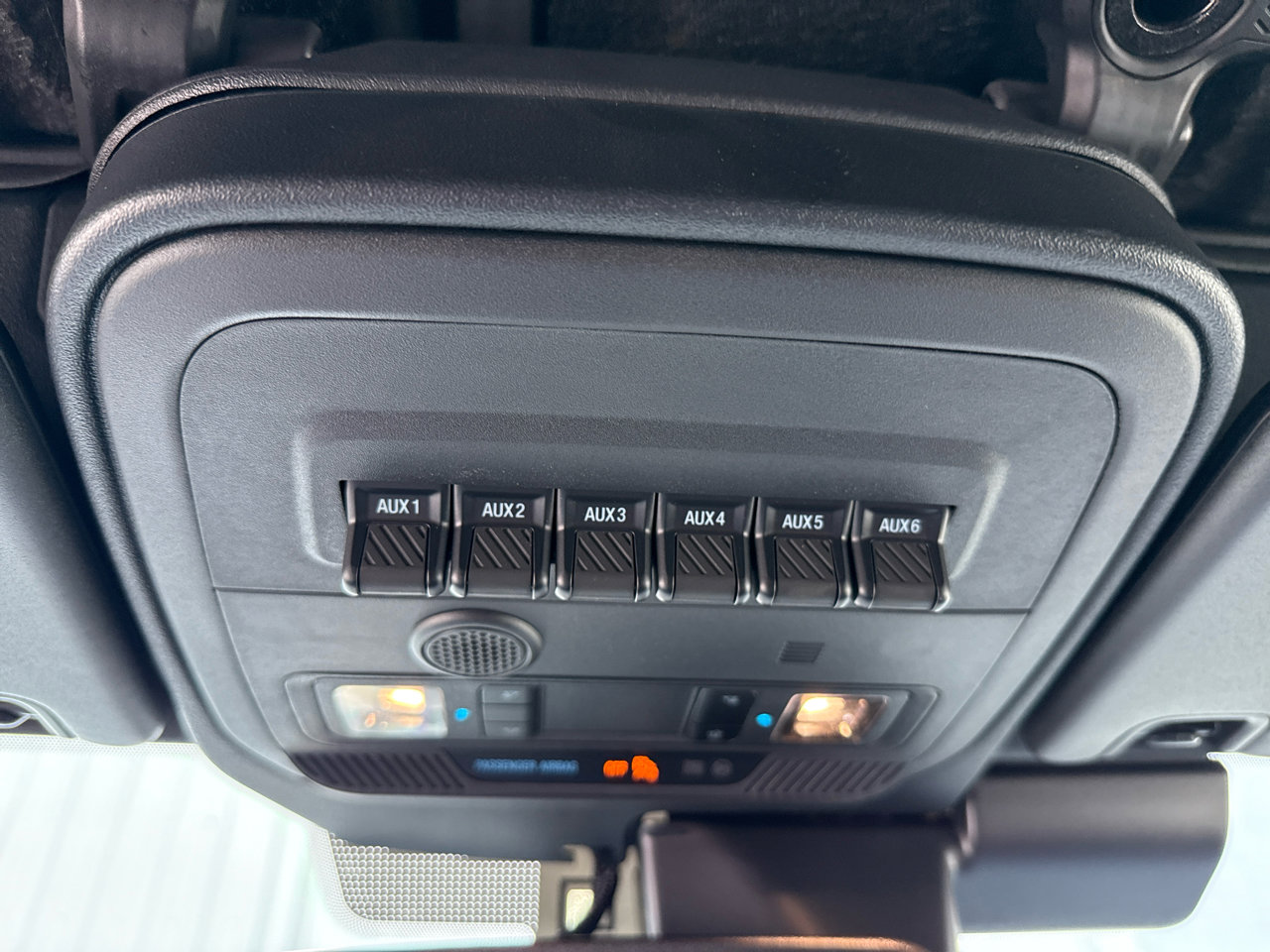 New 2025 Ford Bronco Raptor w/ Interior Carbon Fiber Pack image 32