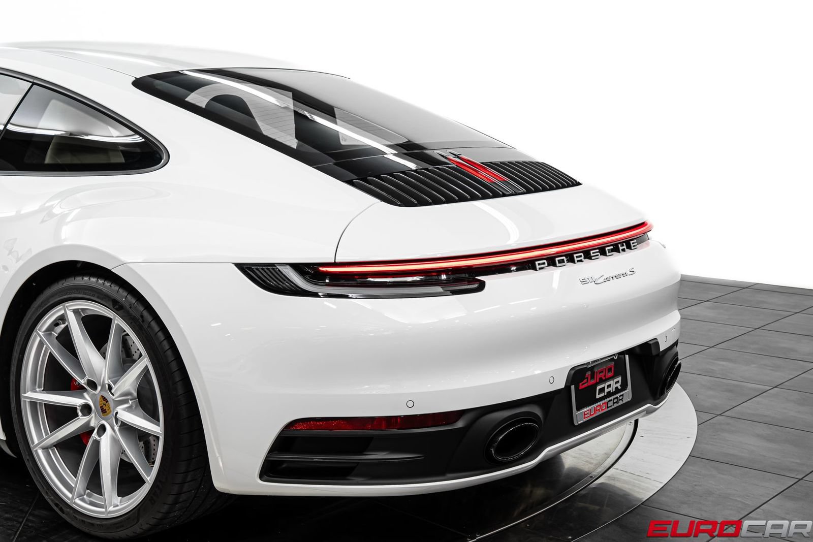 Used 2024 Porsche 911 Carrera S RWD image 16