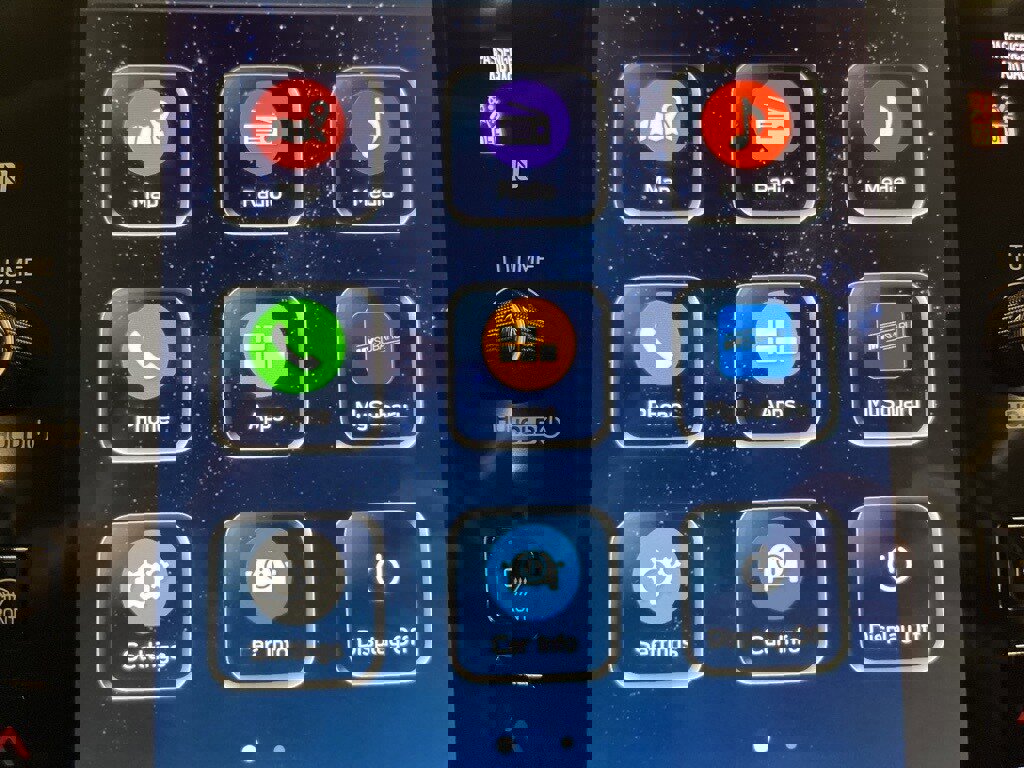 Used 2024 Subaru Ascent Touring image 17