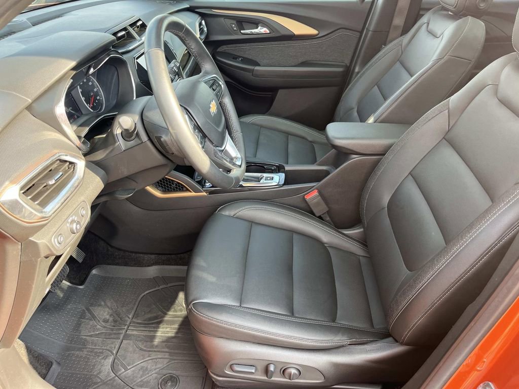 Certified 2023 Chevrolet TrailBlazer ACTIV w/ Sun and Liftgate Package AWD/4WD image 11