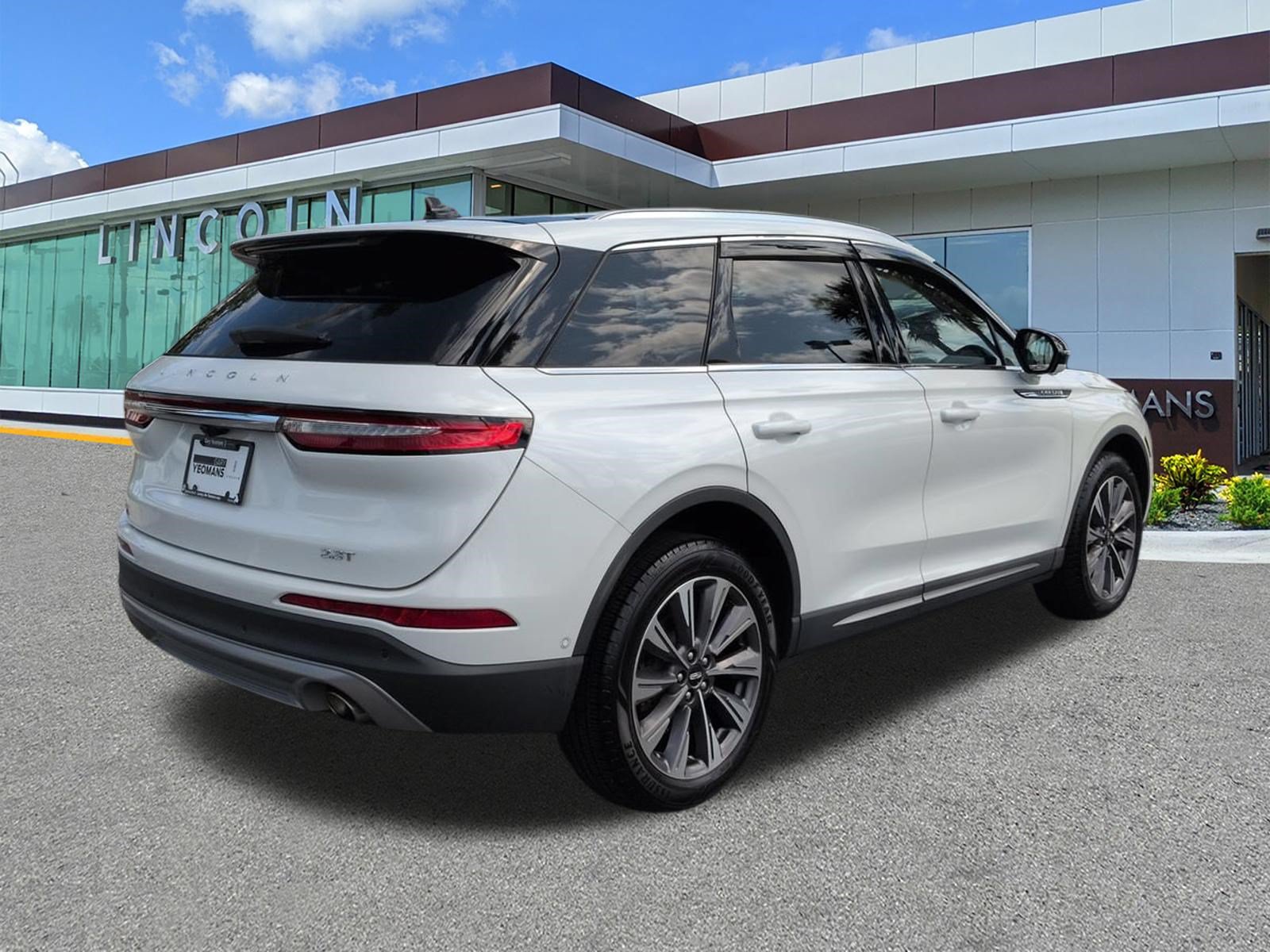 Certified 2020 Lincoln Corsair Reserve w/ Equipment Group 202A AWD/4WD image 5